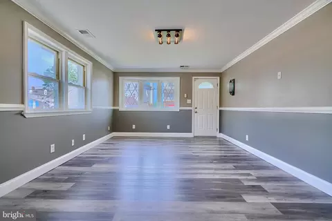 Living - 6929 River Drive Rd, Sparrows Point, MD 21219 photo 2 of 2