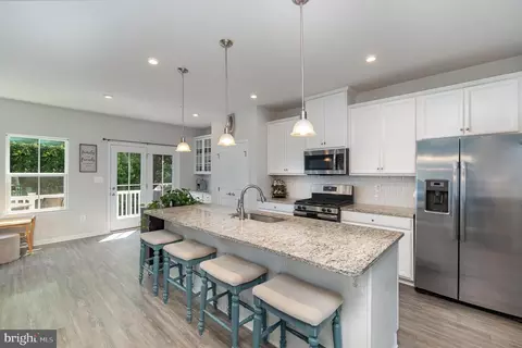 2903 Shaws Rd, Sparrows Point, MD 21219 photo 12