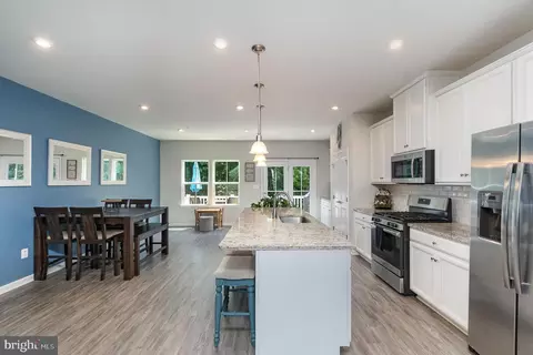 2903 Shaws Rd, Sparrows Point, MD 21219 photo 11