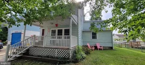 420 Lafayette Ave, Catonsville, MD 21228