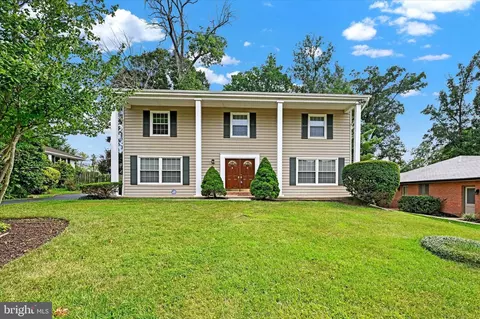 2111 Cedar Circle Dr, Catonsville, MD 21228