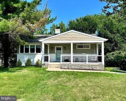 5713 Oakland Rd, Halethorpe, MD 21227