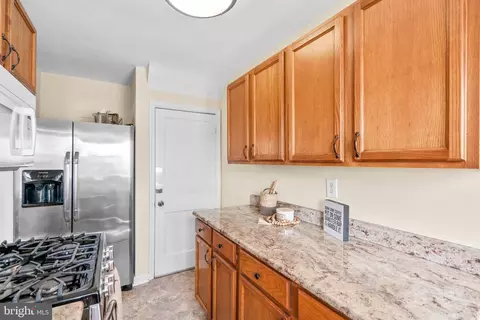 Kitchen - 5515 Dolores Ave, Halethorpe, MD 21227 photo 2 of 4