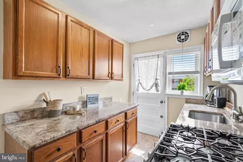 Kitchen - 5515 Dolores Ave, Halethorpe, MD 21227 photo 4 of 4