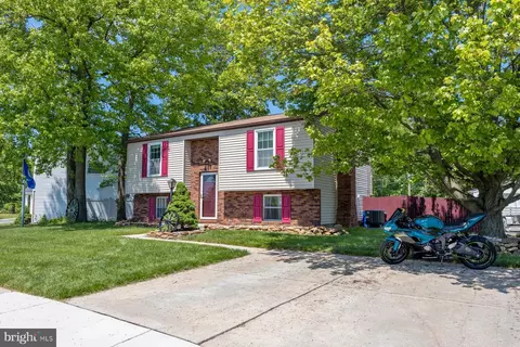 1904 Sue Creek Dr, Essex, MD 21221