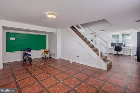 937 Grovehill Rd, Halethorpe, MD 21227 photo 15