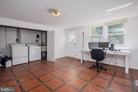 937 Grovehill Rd, Halethorpe, MD 21227 photo 16