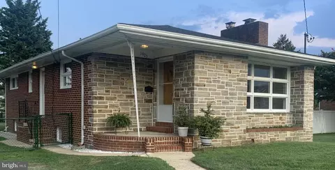 1923 Sunberry Rd, Dundalk, MD 21222