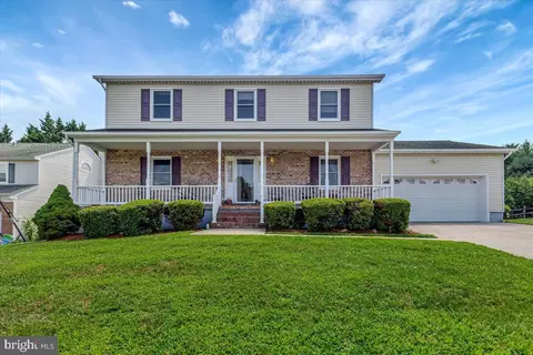 9 Morn Mist Ct, Parkville, MD 21234