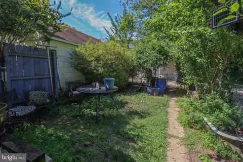 Exterior - 20 Eastship Rd, Dundalk, MD 21222 photo 2 of 2