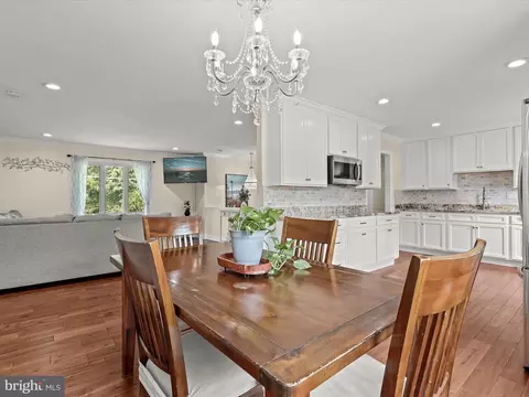 1111 Wampler Rd, Middle River, MD 21220 photo 10