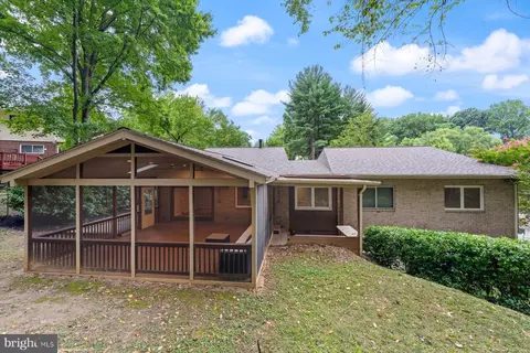 Exterior - 4 Calypso Ct, Baltimore, MD 21209 photo 6 of 7