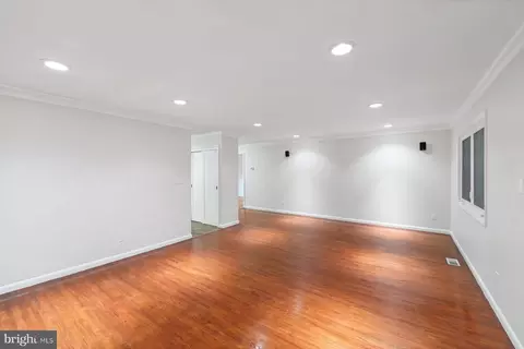 Living - 4 Calypso Ct, Baltimore, MD 21209 photo 1 of 3