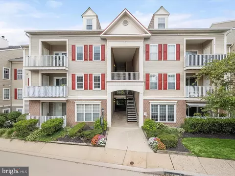2203 E Falls Gable Ln #E, Baltimore, MD 21209