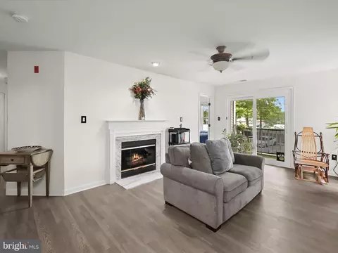2203 E Falls Gable Ln #E, Baltimore, MD 21209 photo 4