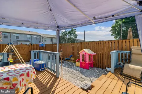 515 Gloucester Ct, Middle River, MD 21220 photo 12