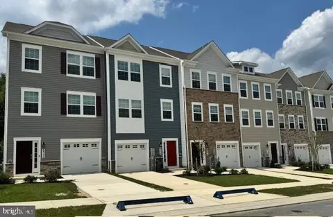 8356 Dieter Dr, Rosedale, MD 21237