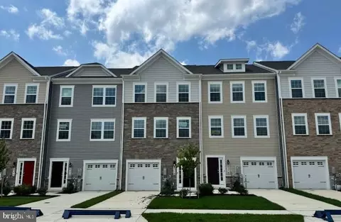8374 Dieter Dr, Rosedale, MD 21237