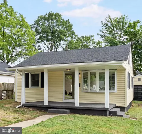 4 Plastic Ct, Middle River, MD 21220 photo 4