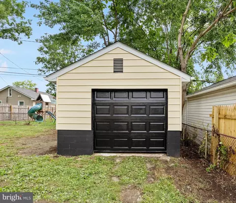 4 Plastic Ct, Middle River, MD 21220 photo 24
