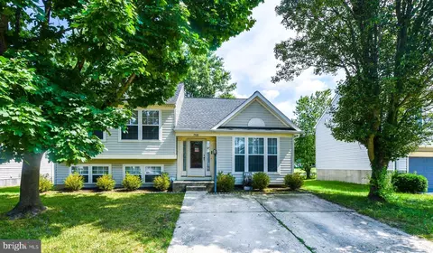 7520 Haystack Dr, Windsor Mill, MD 21244