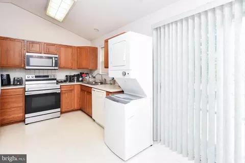 7520 Haystack Dr, Windsor Mill, MD 21244 photo 13