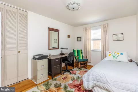 Bedroom - 4315 Soth Ave, Nottingham, MD 21236 photo 8 of 9