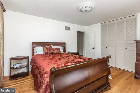 Bedroom - 4315 Soth Ave, Nottingham, MD 21236 photo 6 of 9