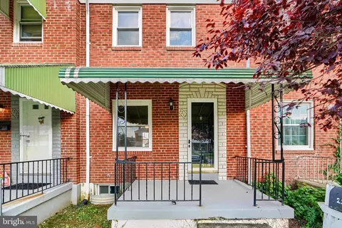 2218 Coralthorn Rd, Middle River, MD 21220