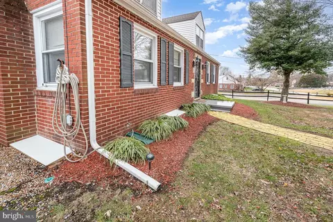 1113 Orems Rd, Middle River, MD 21220 photo 6
