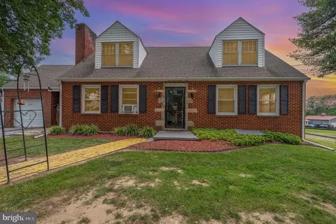 1113 Orems Rd, Middle River, MD 21220 photo 2