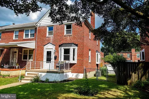 8615 Black Oak Rd, Parkville, MD 21234