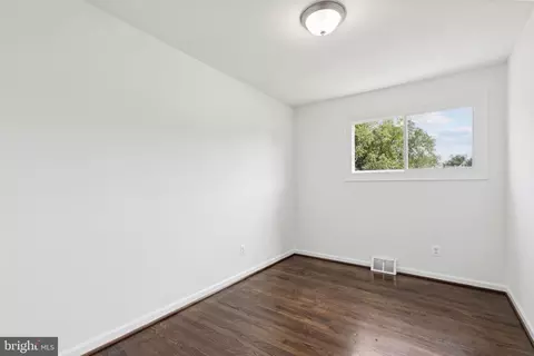 Bedroom - 5522 Lanham Way, Baltimore, MD 21206 photo 1 of 7