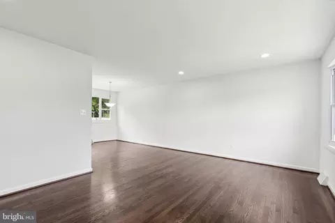 Living - 5522 Lanham Way, Baltimore, MD 21206 photo 1 of 5