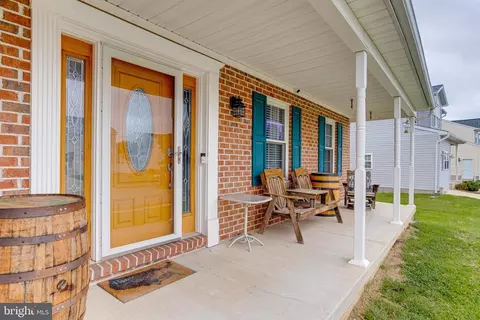 Exterior - 4537 Sandwood Rd, Sparrows Point, MD 21219 photo 4 of 17