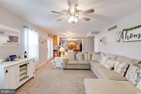 Entry Way - 4537 Sandwood Rd, Sparrows Point, MD 21219 photo 5 of 5