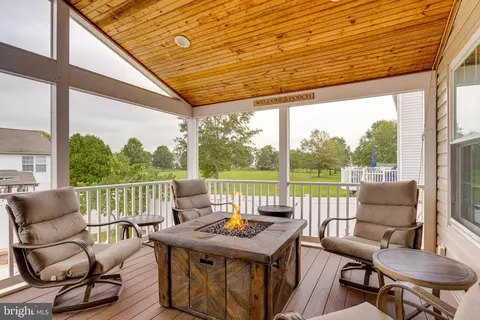 Exterior - 4537 Sandwood Rd, Sparrows Point, MD 21219 photo 8 of 17