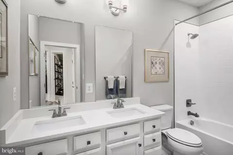 605 Harrington St, Middle River, MD 21220 photo 13