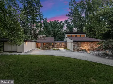 19 Branchwood Ct, Pikesville, MD 21208