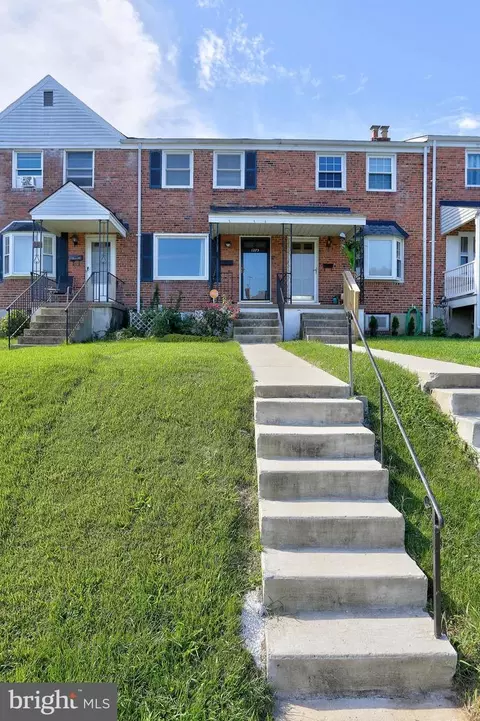1273 Brewster St, Halethorpe, MD 21227