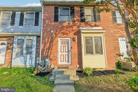 11 Chattuck Ct, Middle River, MD 21220