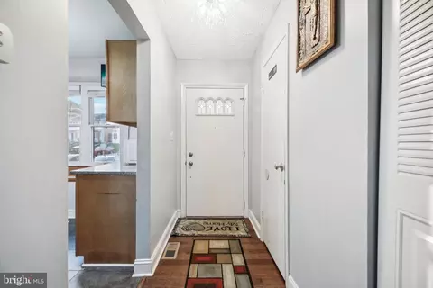 Entry Way - 11 Chattuck Ct, Middle River, MD 21220 photo 1 of 4