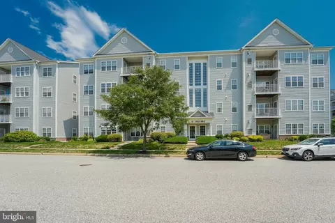 550 Hopkins Landing Dr #550, Essex, MD 21221