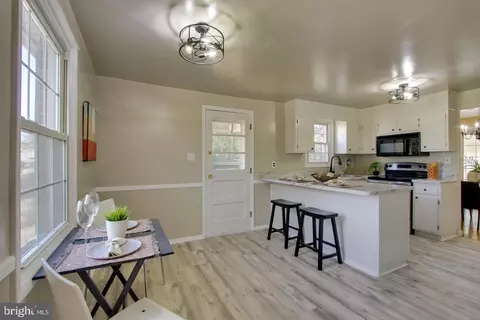 Kitchen - 3903 Klausmier, Nottingham, MD 21236 photo 3 of 4