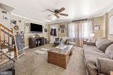 Entry Way - 2115 Redthorn, Middle River, MD 21220 photo 1 of 3