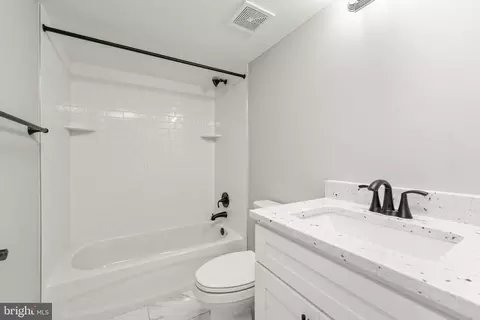 2015 Jeanne Ave, Halethorpe, MD 21227 photo 27