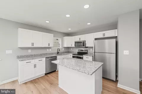 2015 Jeanne Ave, Halethorpe, MD 21227 photo 10