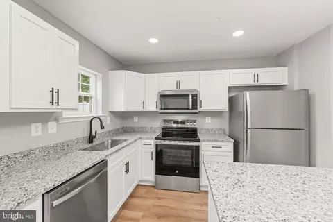 2015 Jeanne Ave, Halethorpe, MD 21227 photo 11