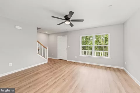 2015 Jeanne Ave, Halethorpe, MD 21227 photo 6