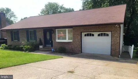 7836 Oakdale Ave, Rosedale, MD 21237
